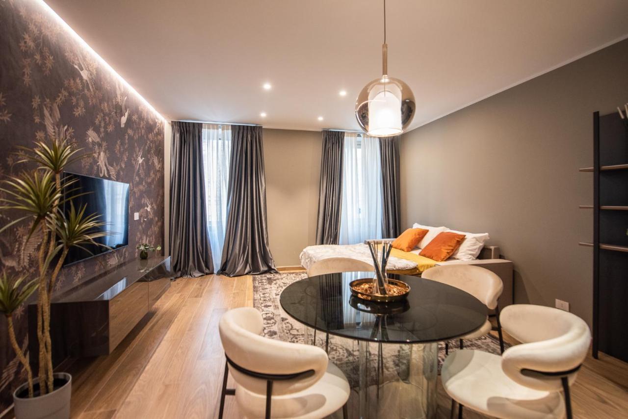 We - Lagrange19 - Luxury *